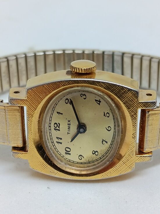 VINTAGE 1974 Timex Model 23 Women\'s 22mm Gold Tone Manual Wind Watch main image 8